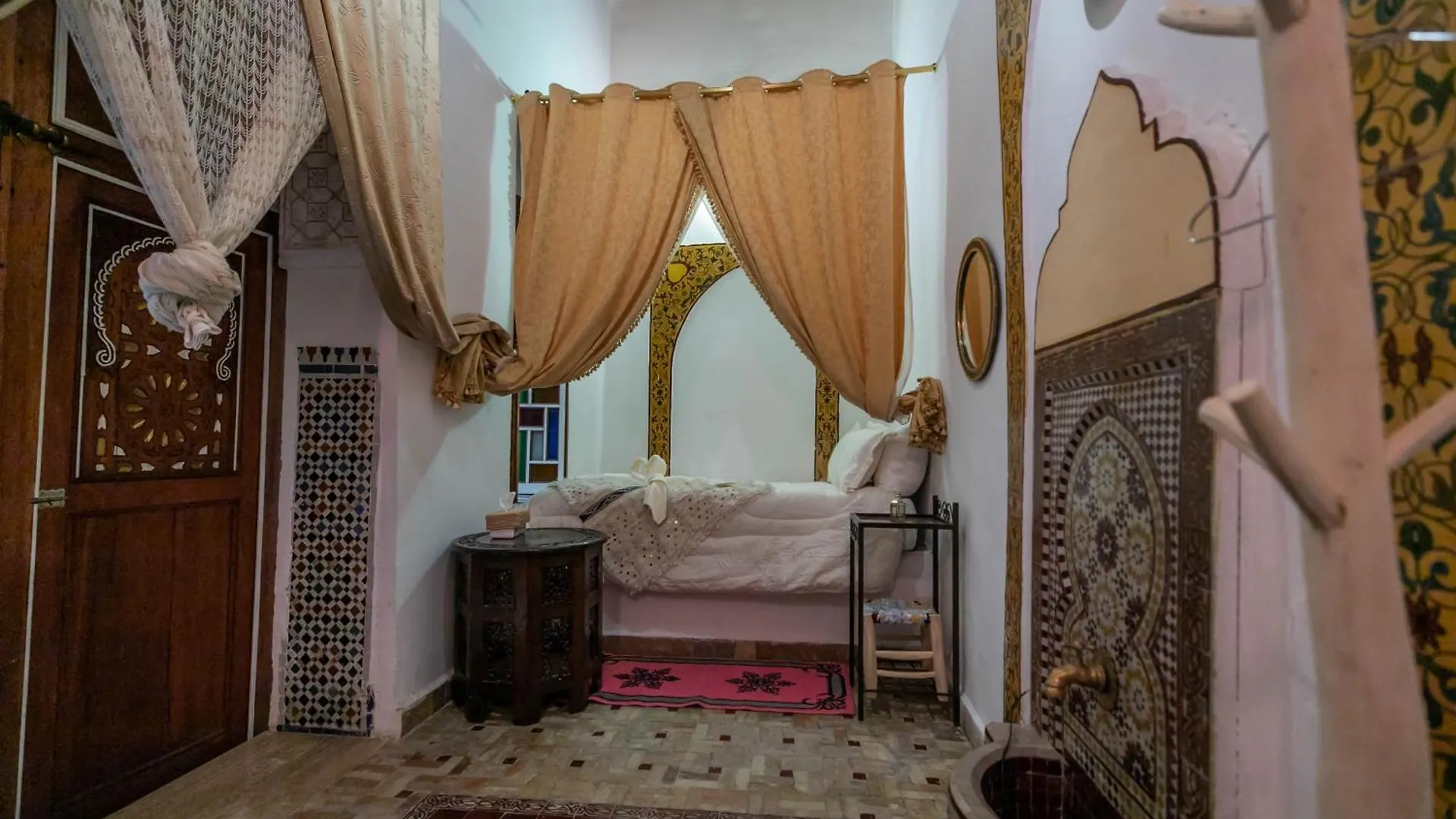 Dar Cleopatra 0*, Fès